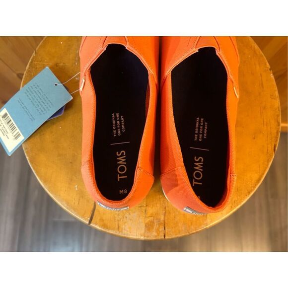 Tom's Apricot Mens slip on boat shoes size 8 nwt - Picture 5 of 8